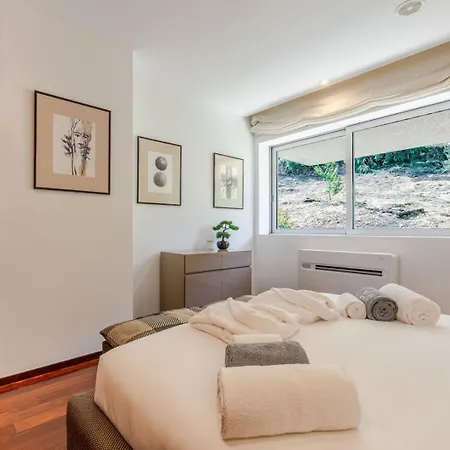 Skyline Retreat With Pool By Portugal Active Vendégház 4*