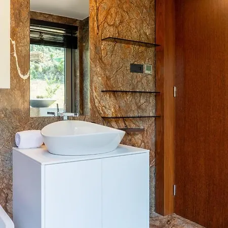 Skyline Retreat With Pool By Portugal Active Vendégház Viana do Castelo