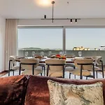 Skyline Retreat With Pool By Portugal Active Pensionat 4*