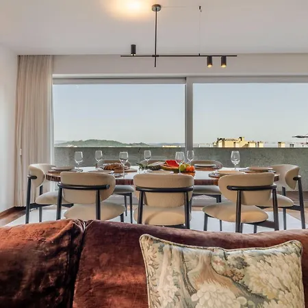 Skyline Retreat With Pool By Portugal Active Maison d'hôtes 4*