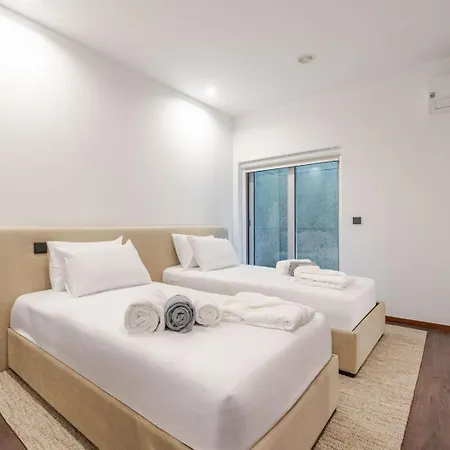 Pensionat Skyline Retreat With Pool By Portugal Active 4*