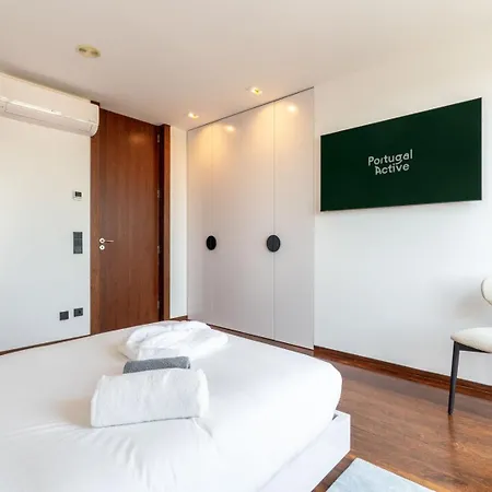 Skyline Retreat With Pool By Portugal Active 4*