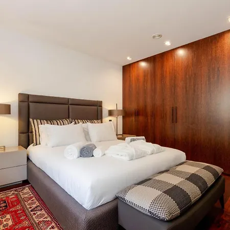 Skyline Retreat With Pool By Portugal Active Pensionat 4*