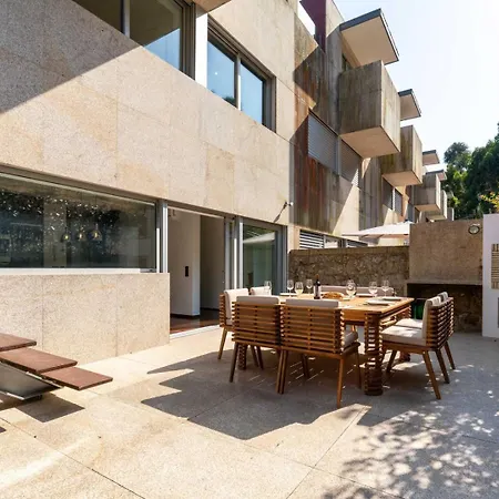 Skyline Retreat With Pool By Portugal Active 别墅 维亚纳堡