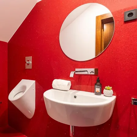 Skyline Retreat With Pool By Portugal Active 4* Viana do Castelo