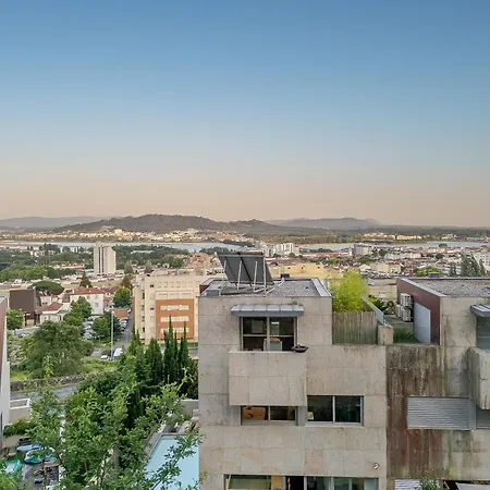 Pensionat Skyline Retreat With Pool By Portugal Active Viana do Castelo