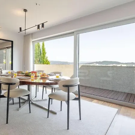 Skyline Retreat With Pool By Portugal Active *