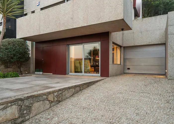 Skyline Retreat With Pool By Portugal Active 4*