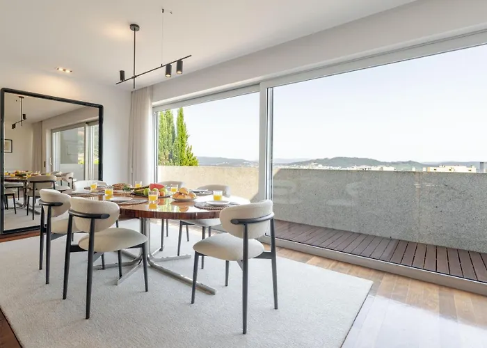 게스트하우스 Skyline Retreat With Pool By Portugal Active 비아나도카스텔로