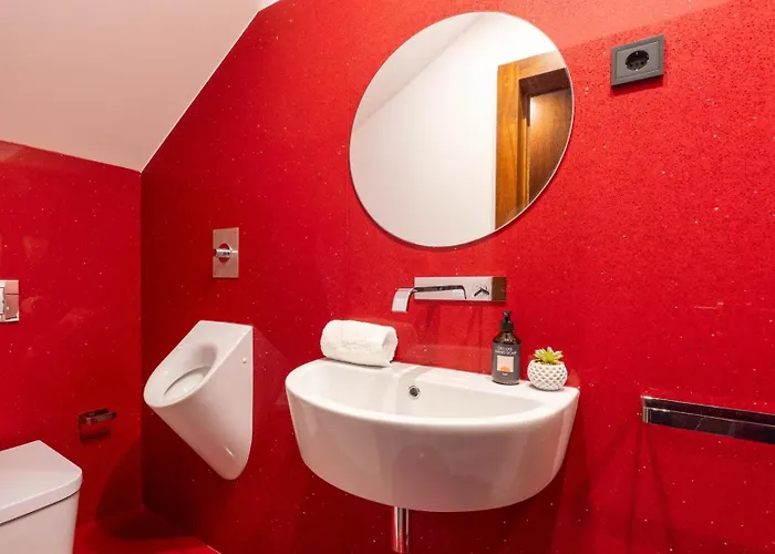 Skyline Retreat With Pool By Portugal Active 4* 비아나도카스텔로