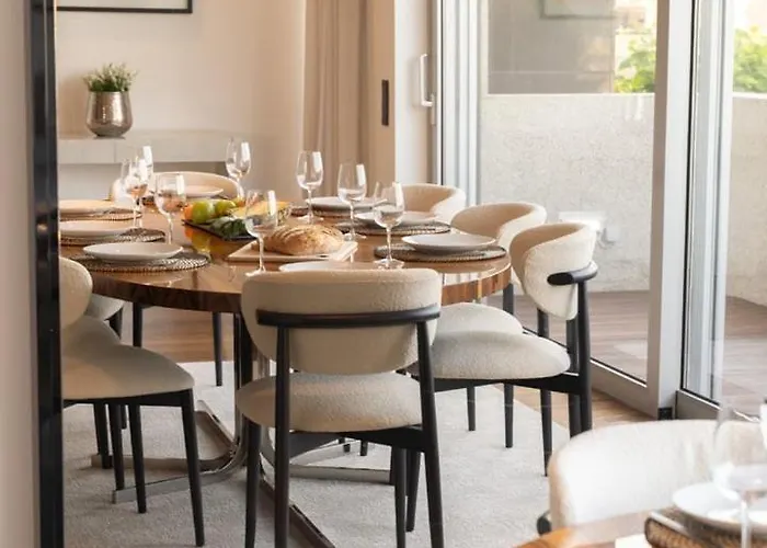 Skyline Retreat With Pool By Portugal Active 게스트하우스 비아나도카스텔로